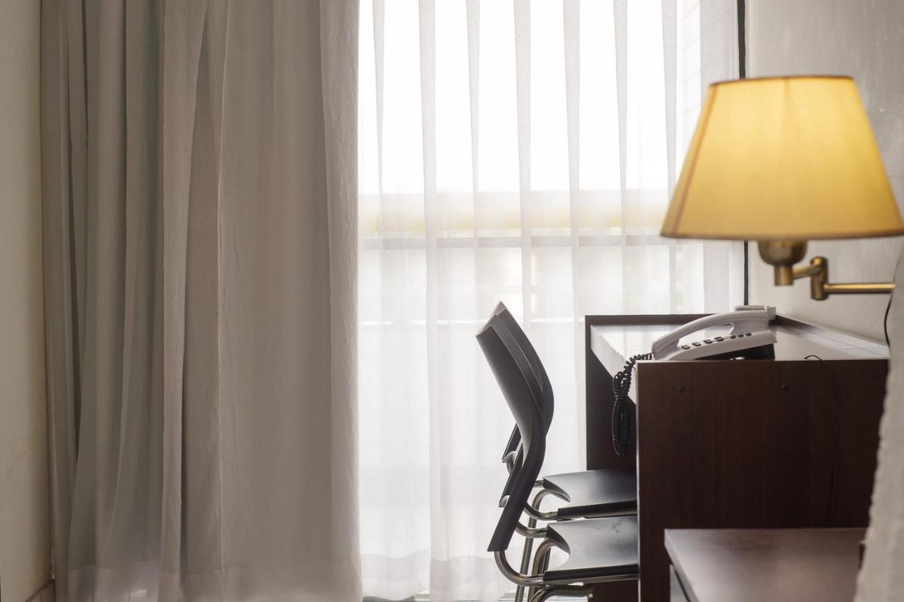 Ibituruna Center Hotel Governador Valadares Eksteriør bilde