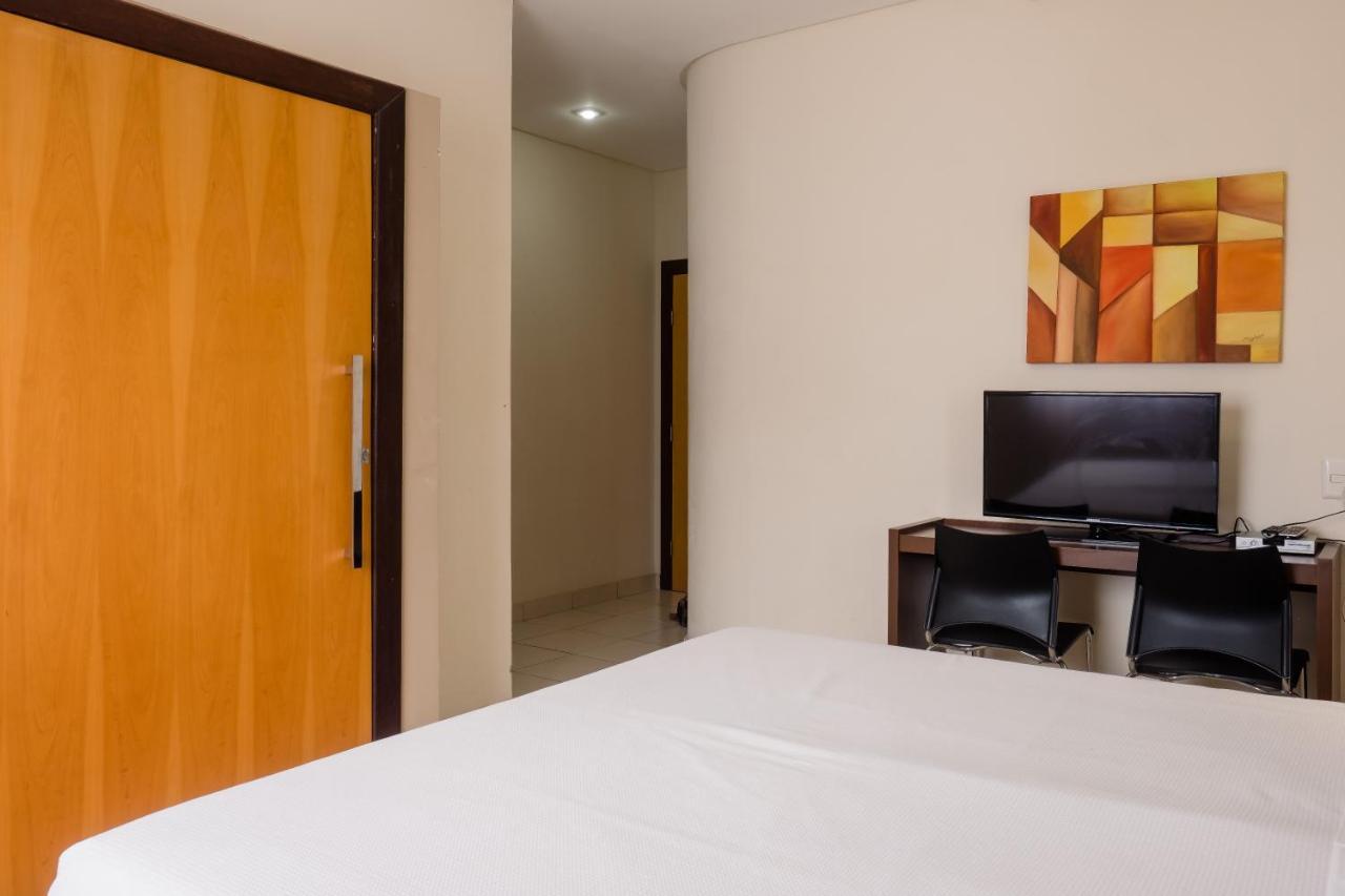 Ibituruna Center Hotel Governador Valadares Eksteriør bilde