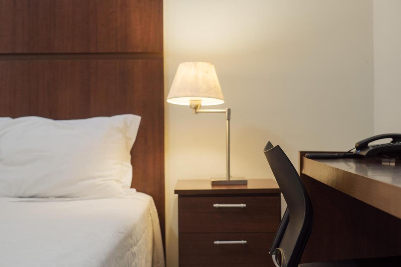 Ibituruna Center Hotel Governador Valadares Eksteriør bilde