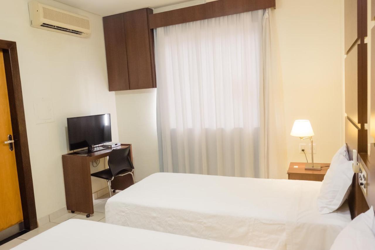 Ibituruna Center Hotel Governador Valadares Eksteriør bilde