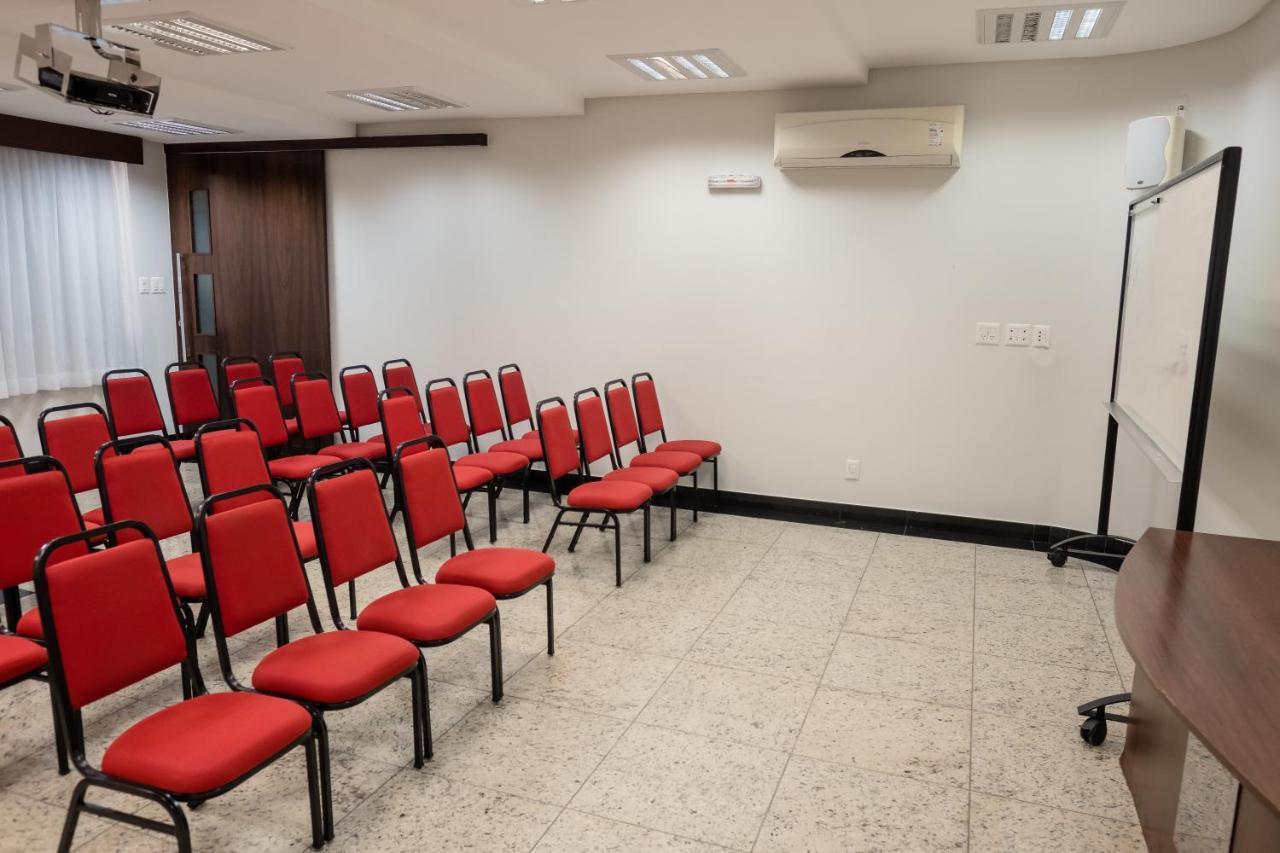Ibituruna Center Hotel Governador Valadares Eksteriør bilde